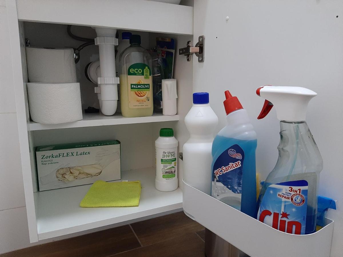 Apartman Viaggio 斯雷姆斯卡米特罗维察 外观 照片