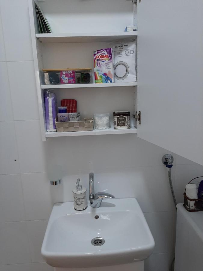Apartman Viaggio 斯雷姆斯卡米特罗维察 外观 照片