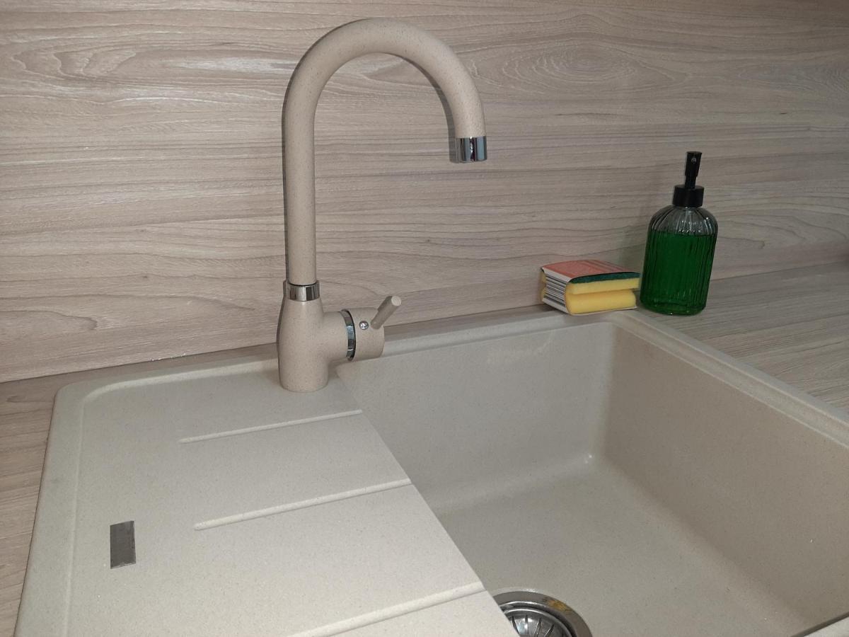 Apartman Viaggio 斯雷姆斯卡米特罗维察 外观 照片