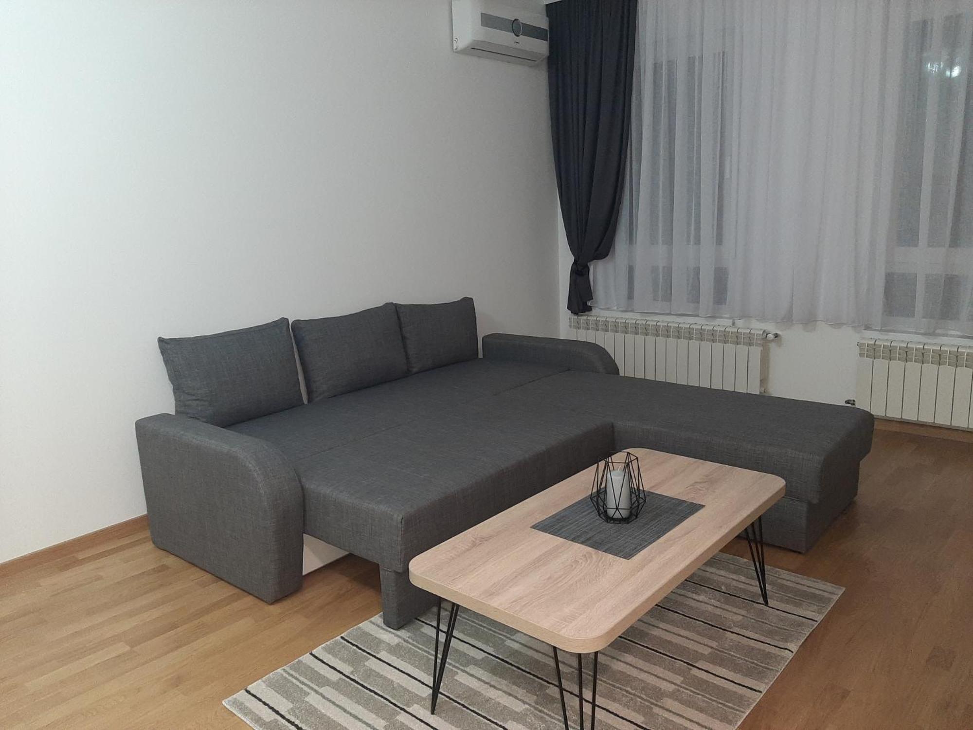 Apartman Viaggio 斯雷姆斯卡米特罗维察 外观 照片